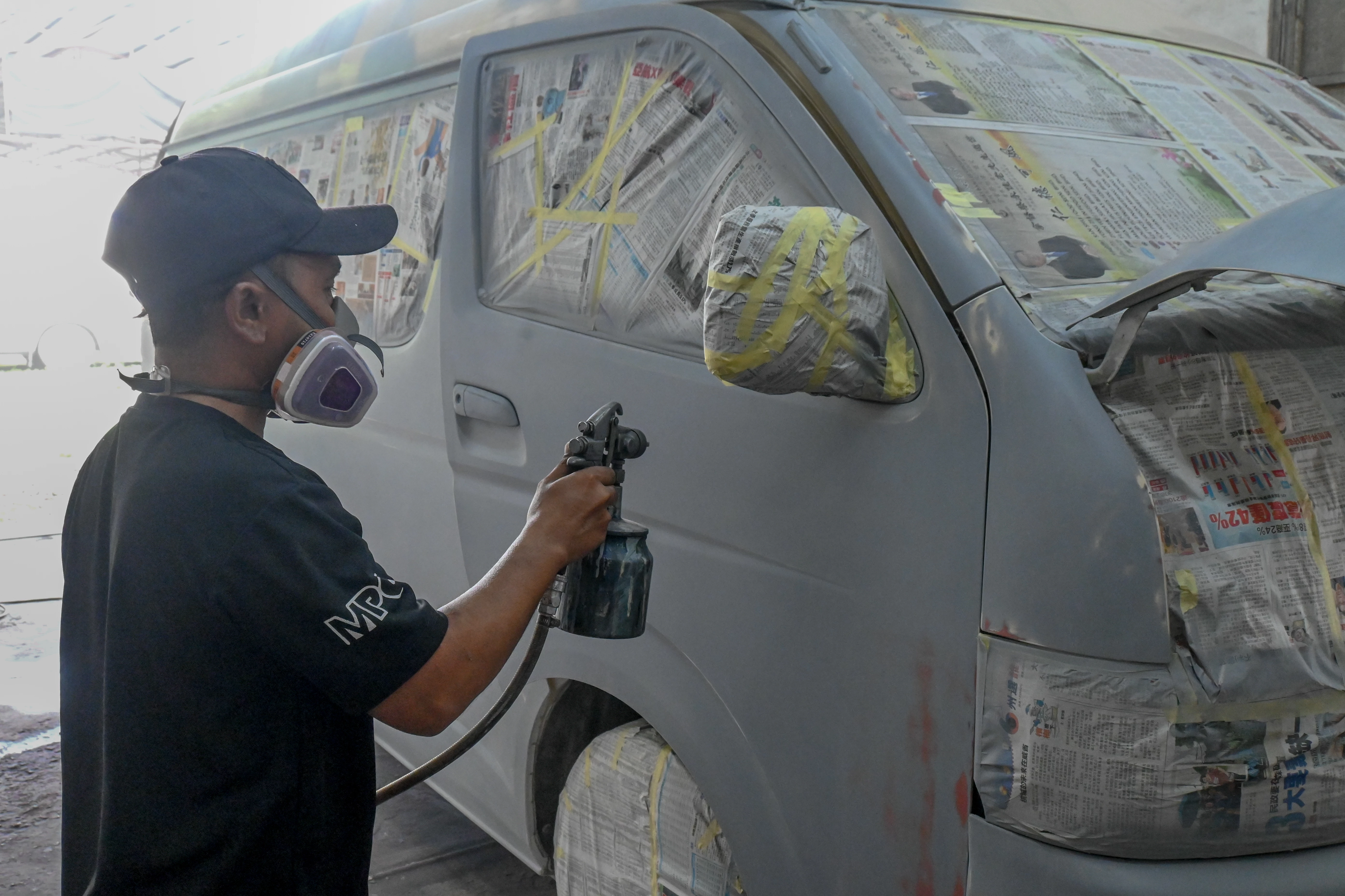 media-grid-background-image