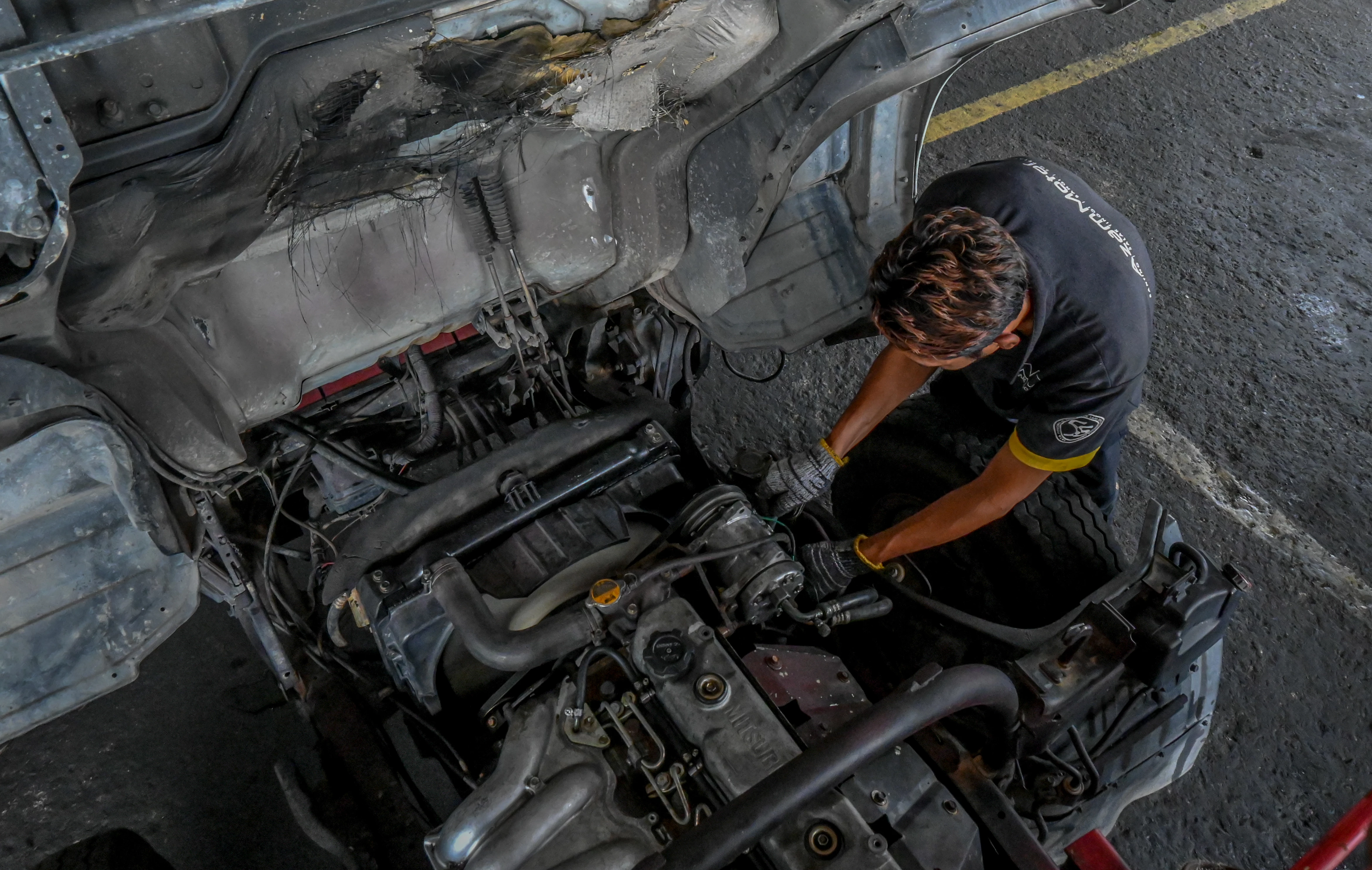 media-grid-background-image